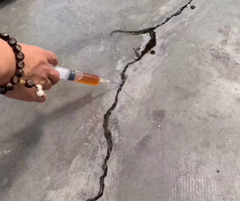 定边混凝土裂缝修补技术详解​